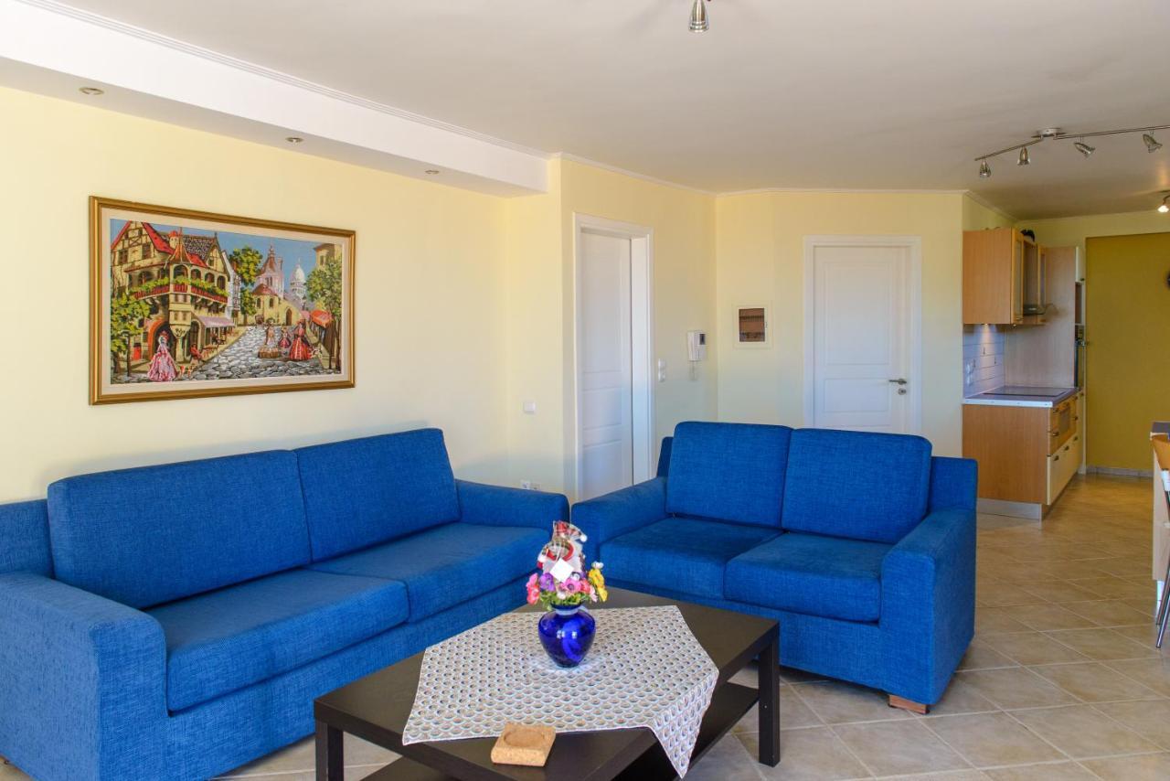 Artemis Riviera Villa Exteriör bild