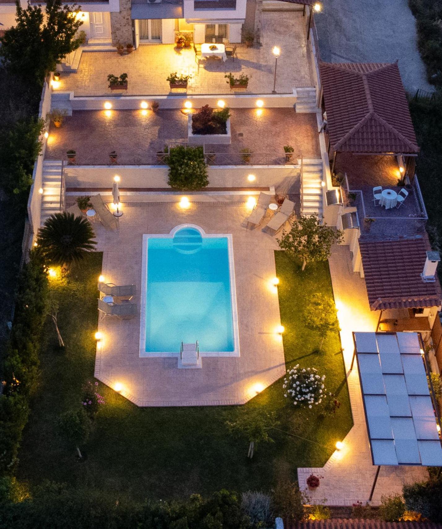 Artemis Riviera Villa Exteriör bild